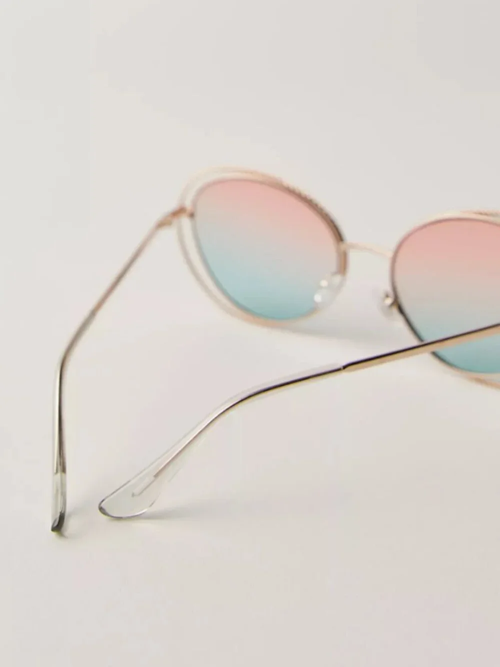 NWT Free People Blossom Novelty Oversized Sunglasses in Gold - Picture 5 of 5
